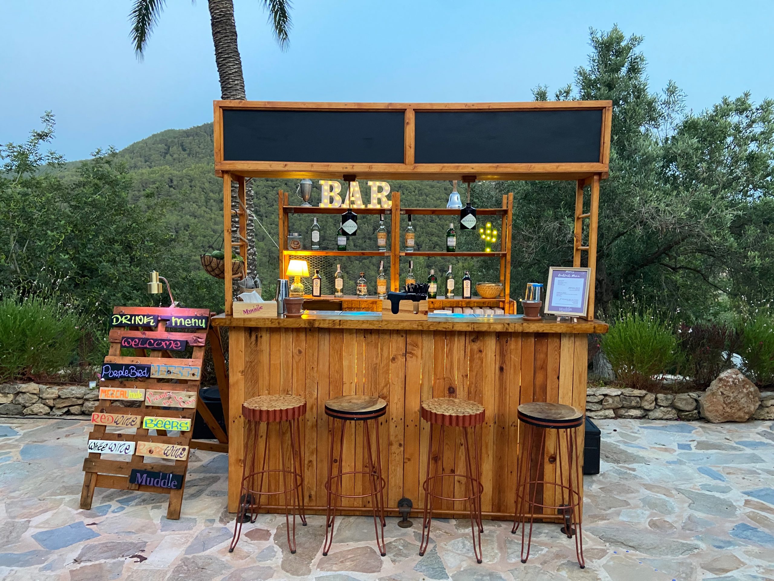 Cocktail bar